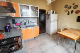 4-к. квартира, 100,7 м², 4/4 эт.